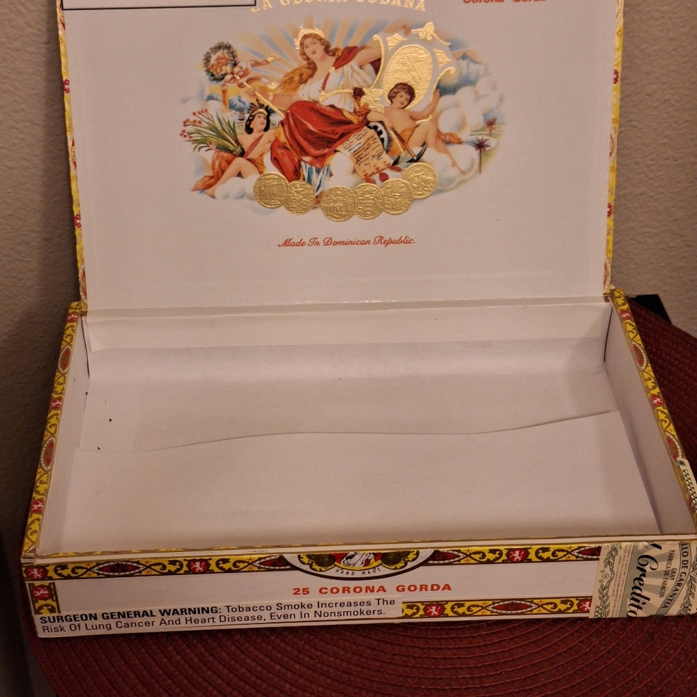 Cigar Box - Picture 2 of 3